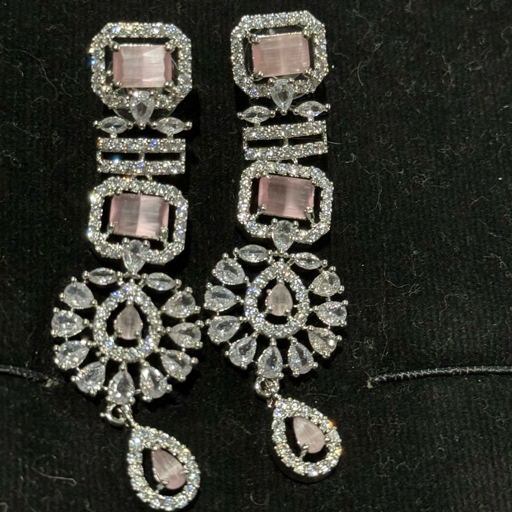 Fashion jewelry.